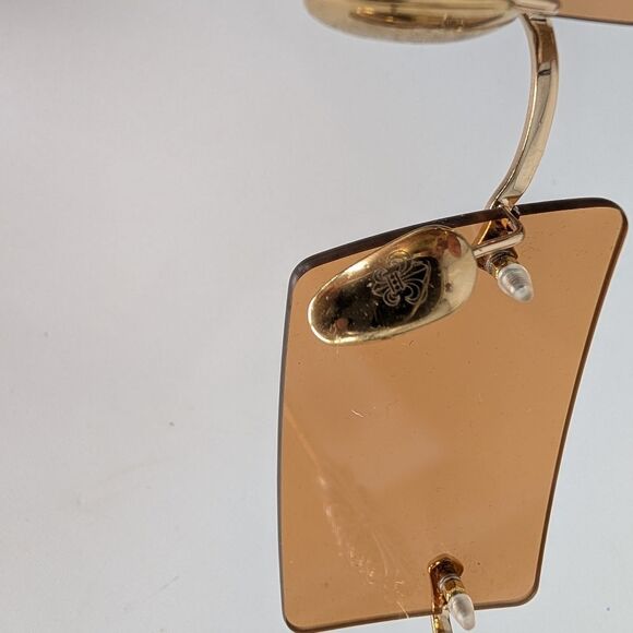 Stylish Gold Sunglasses main image 6
